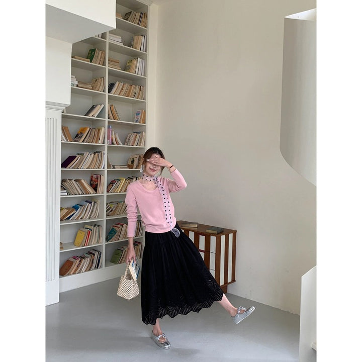 Women's pleated skirt with tasteful eyelet pattern Chic & Stil