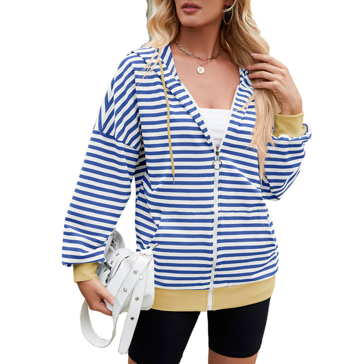 Casual hoodie for women with trendy stripes and practical pockets Lune London