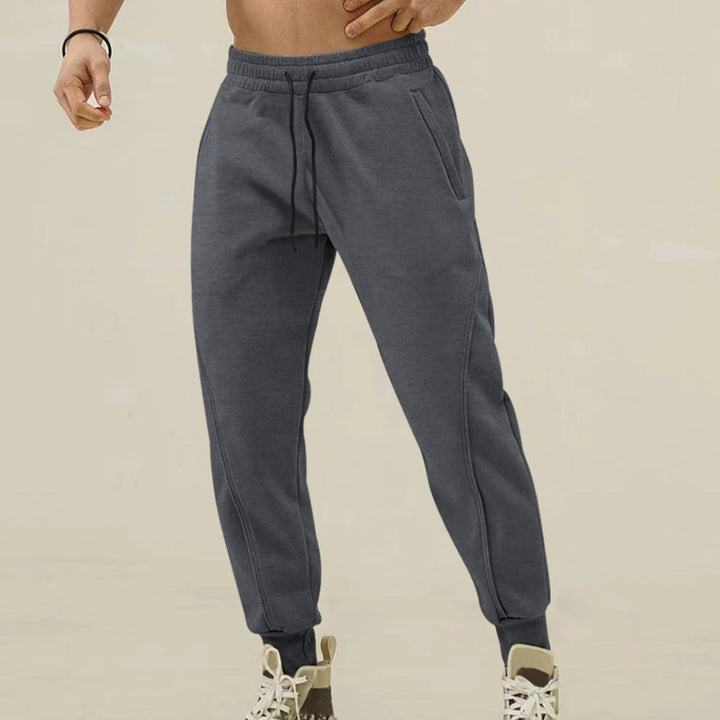 Comfortable sports pants for men with adjustable waistband and side pockets Lune London