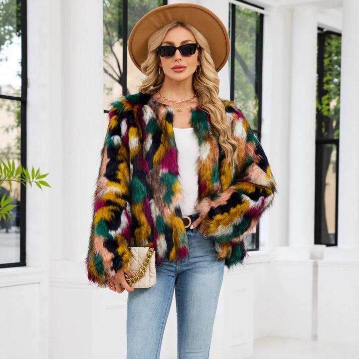 Lune London | Ladies' Fashionable Faux Fur Jacket with Eye-catching Pattern