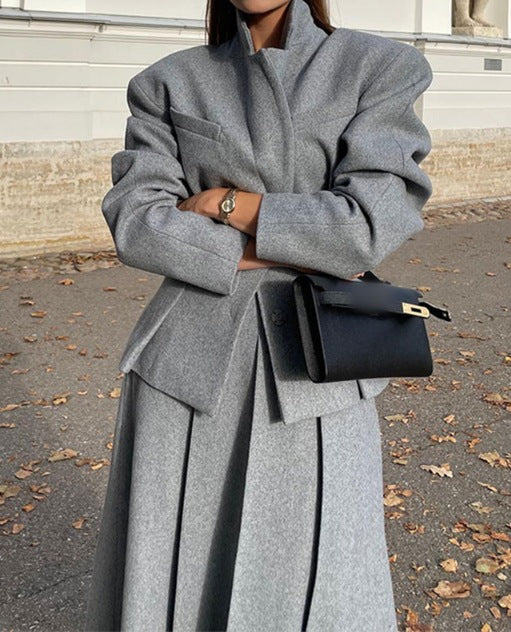 Oversized wool blazer for women in a smart-casual style Lune London