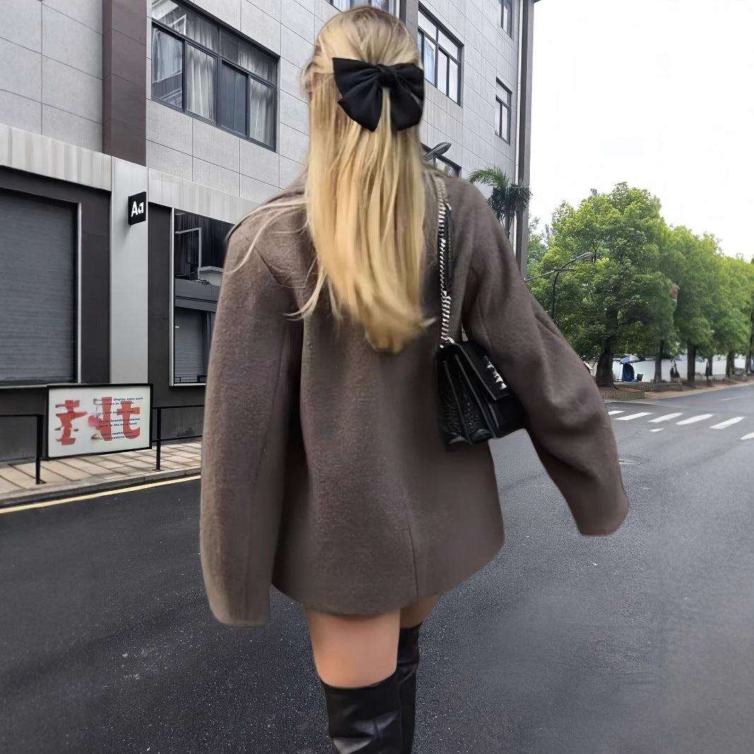 Oversized double-breasted blazer with an elegant collar for women Lune London