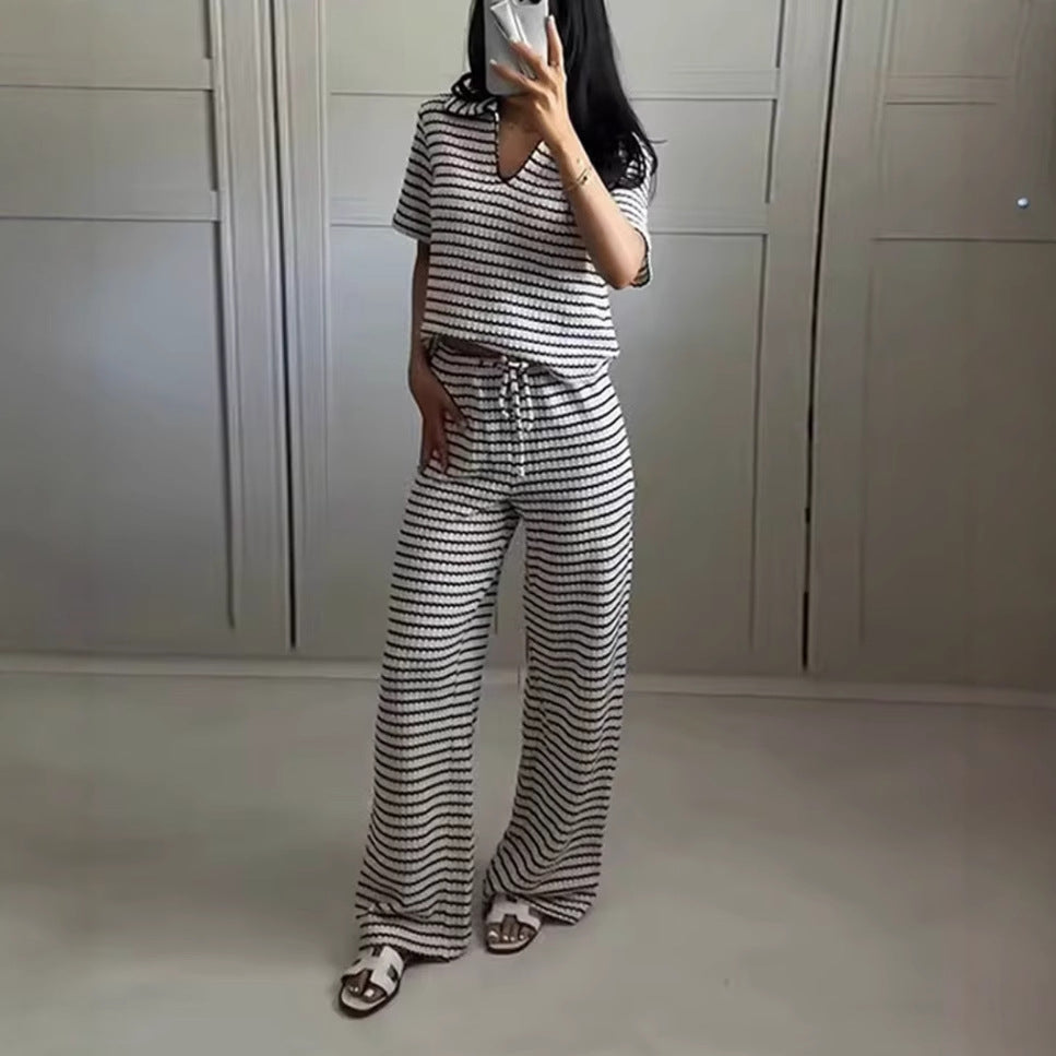 Plaid wide-leg pants for women with elastic waistband and side pockets Lune London