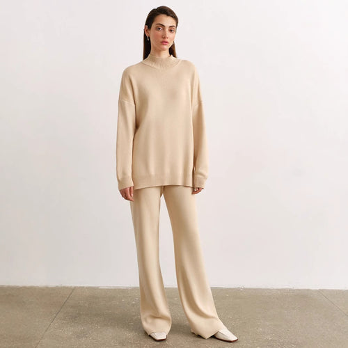 Comfortable knit set for women with a loose fit Lune London