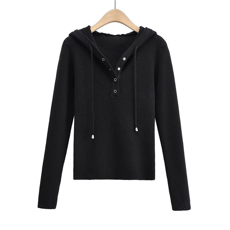 Casual knit sweater for women with hood and buttons Lune London