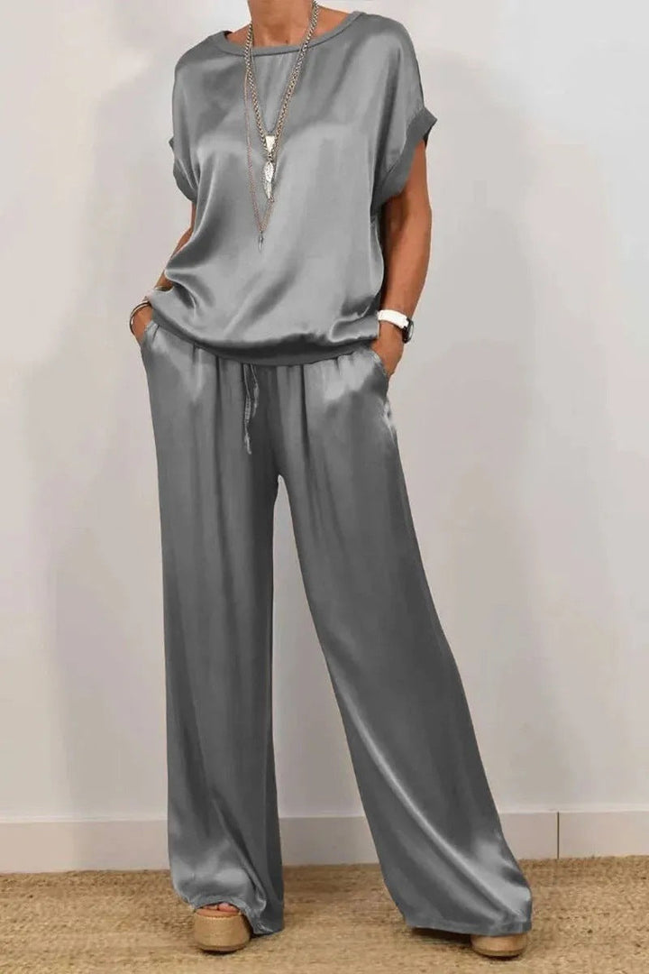 Women’s Elegant Satin Lounge Set with Loose Fit and Casual Top Lune London
