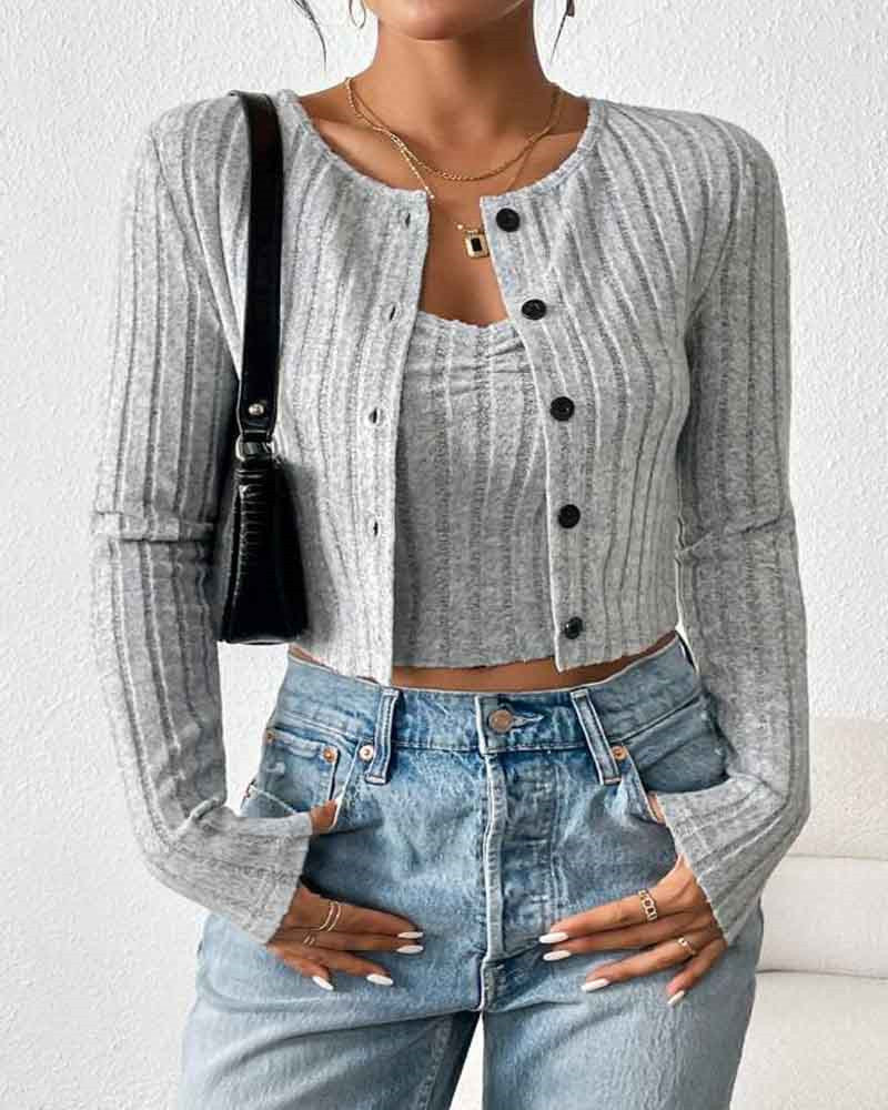Casual women's cardigan with narrow ribbed design and button placket Lune London
