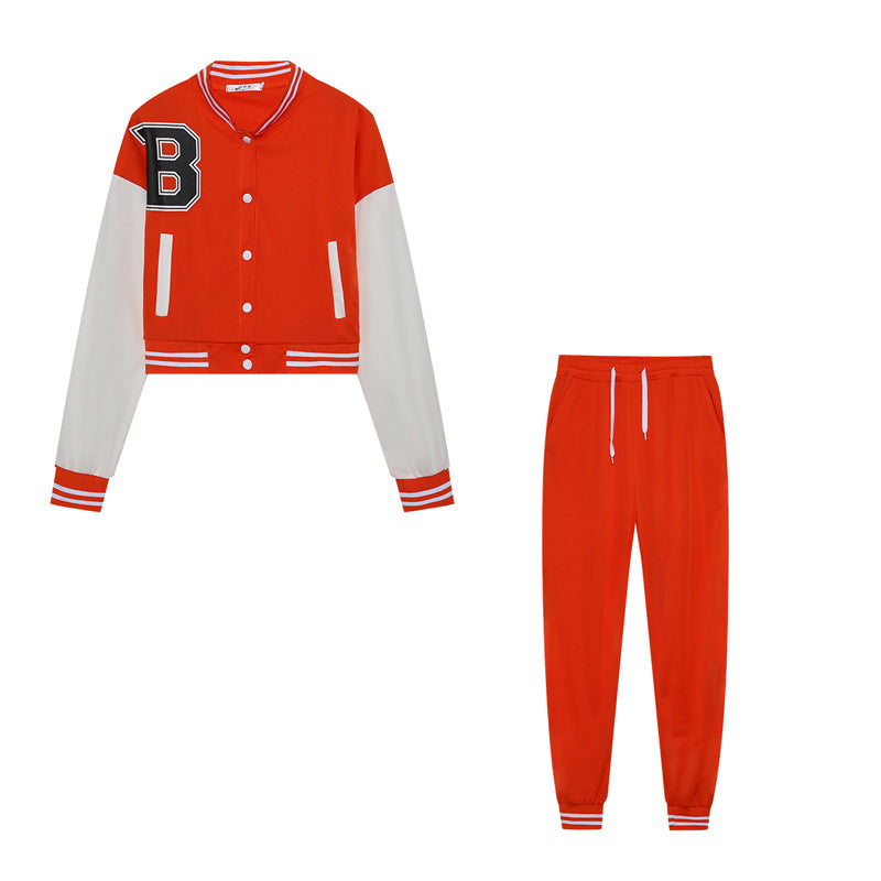 Sporty set for women consisting of a cropped jacket and jogging pants Lune London