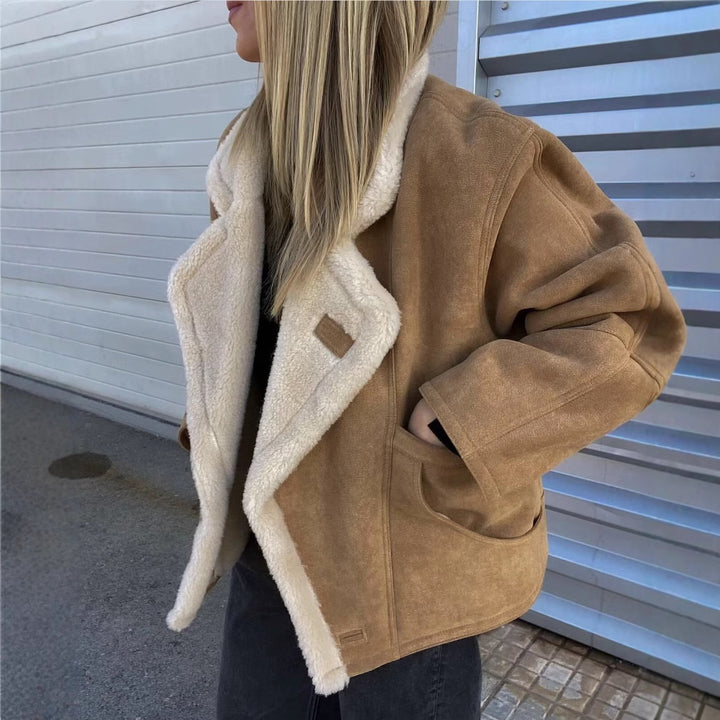 Ladies sheepskin cozy jacket with fine collar Lune London