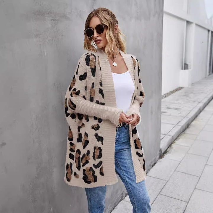 Gilet confortable pour femmes avec un motif léopard tendance Chic & Stil