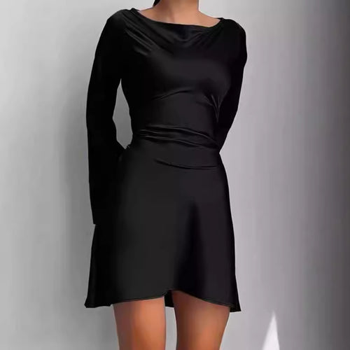 Ladies Elegant Wrap Dress in Smooth Fabric and Wide Sleeves Lune London