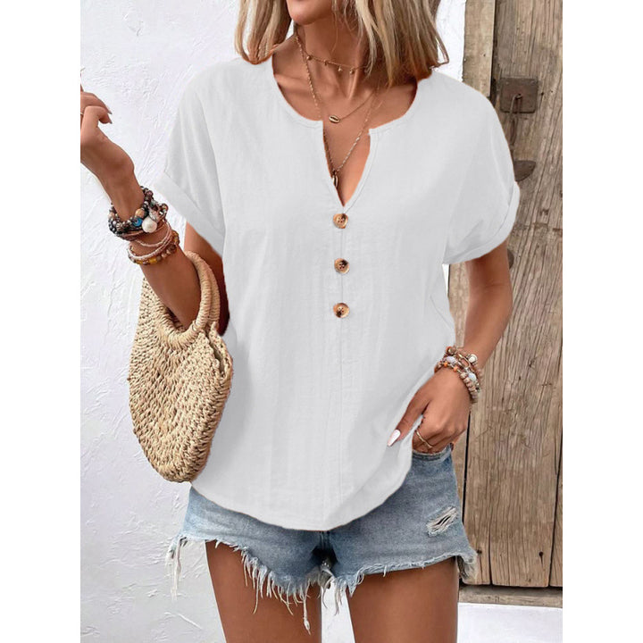 Casual blouse for women with button placket and round collar Lune London