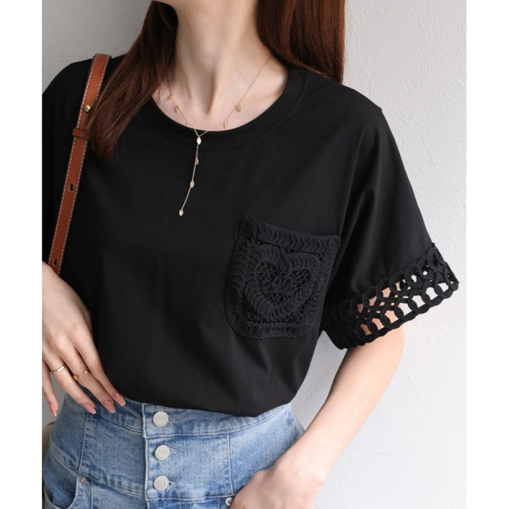 Lune London women's t-shirt with crochet lace and pockets