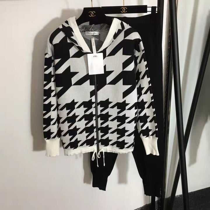 Trendy knit lounge set for women with eye-catching houndstooth pattern Lune London