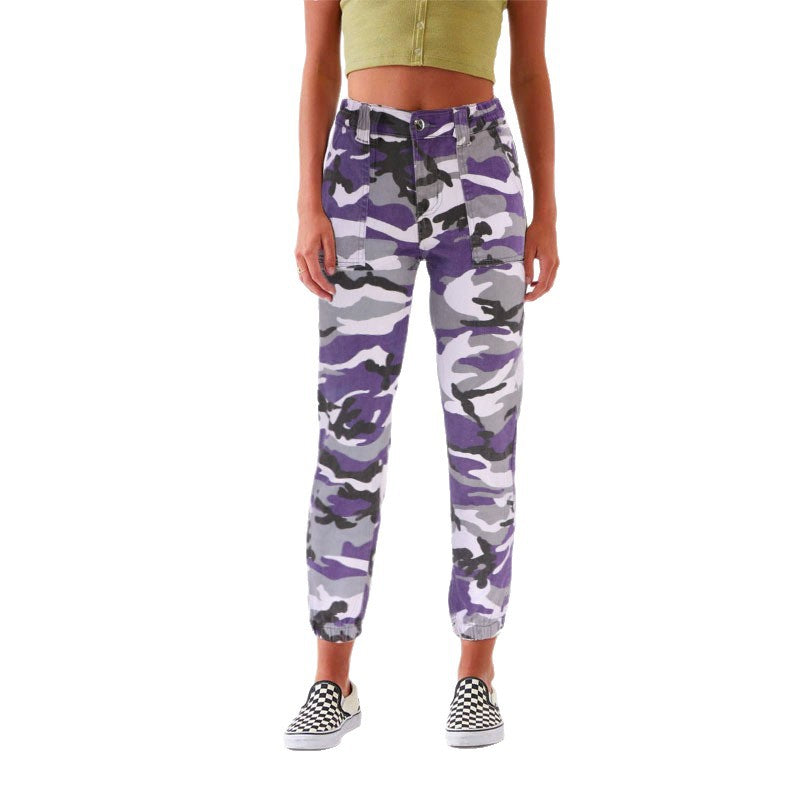 Fashion high-waisted jeans for women with elastic waist and practical side pockets Lune London