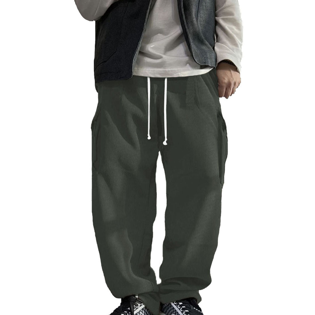 Comfortable cotton cargo pants for men with modern pockets Lune London