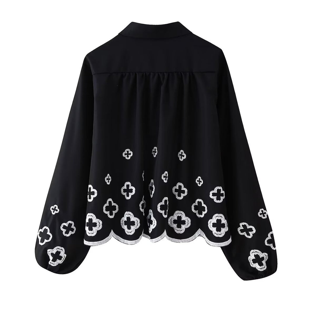 Loose pants for ladies with decorative embroidery Lune London