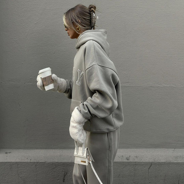 Women oversized hooded sweatshirt in soft cotton blend with an elegant embroidered logo Lune London
