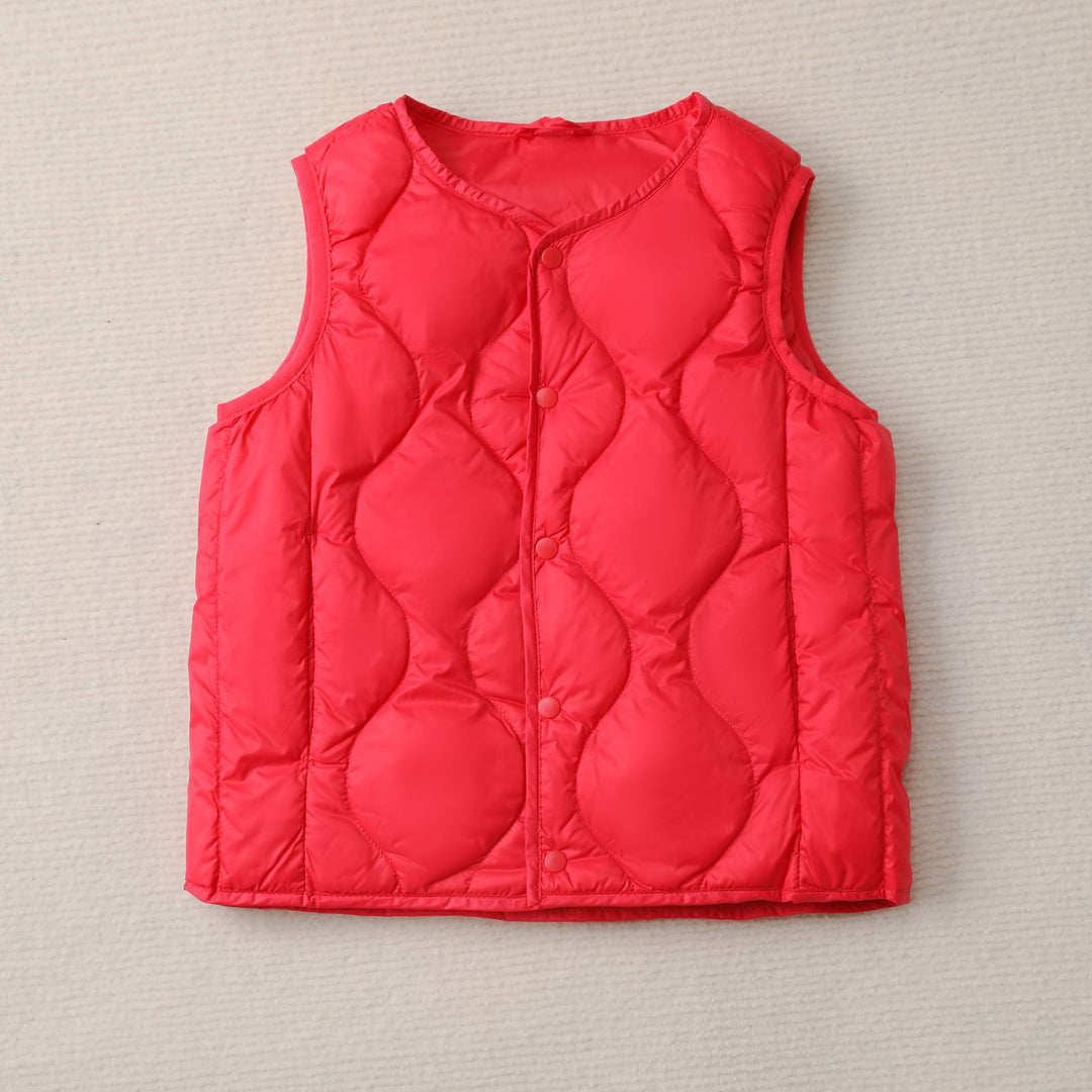 Sleeveless women's jacket with a stylish quilted pattern and functional snap buttons Lune London