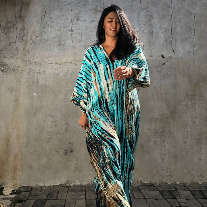 Maxi dress for women with a stylish batik pattern and side slits Lune London