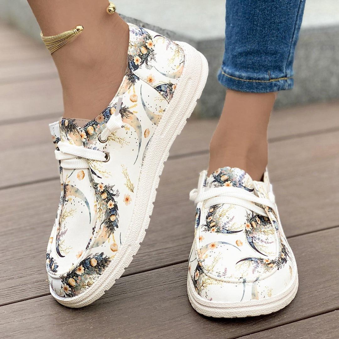 Leisure shoes for women with a unique graphic design and a comfortable rubber sole Lune London