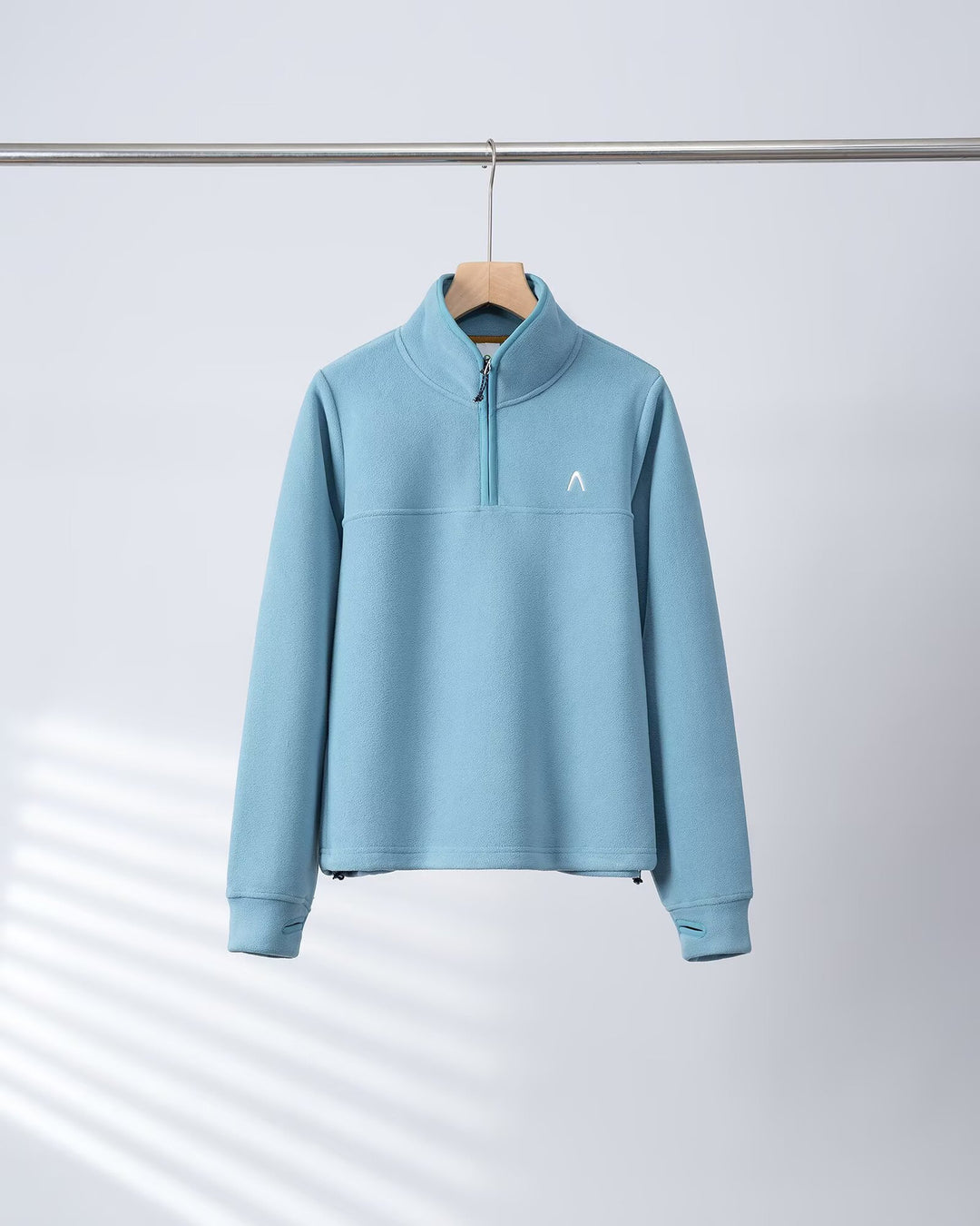 Pull en polaire pour femmes avec demi-fermeture éclair et poignets élastiques Chic & Stil
