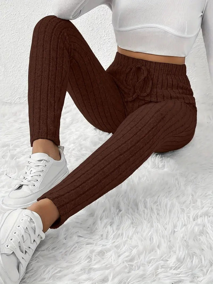 Women Padded Sweatpants with Rib Structure Lune London