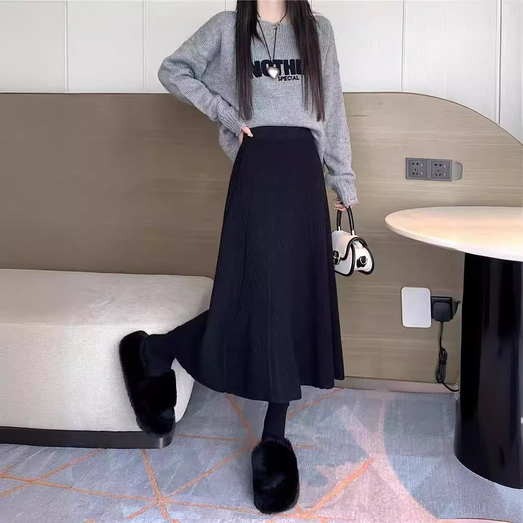 Maxi skirt for women with structured rib design Lune London