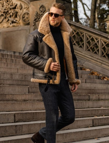 Robust leather jacket for men with warm plush collar Lune London