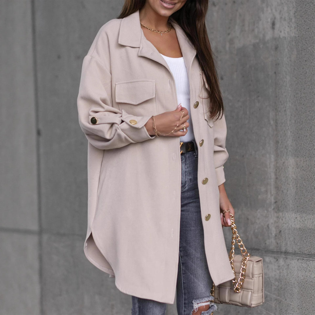 Utility jacket for women with practical pockets and chic elegant cut