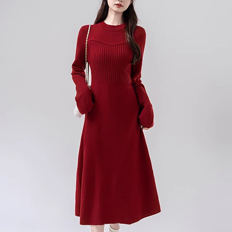 Elegant knitted dress for women with ribbed structure Lune London