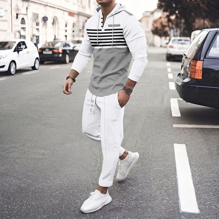 Sporty hoodie set for men with contrasting stripes and relaxed fit Lune London