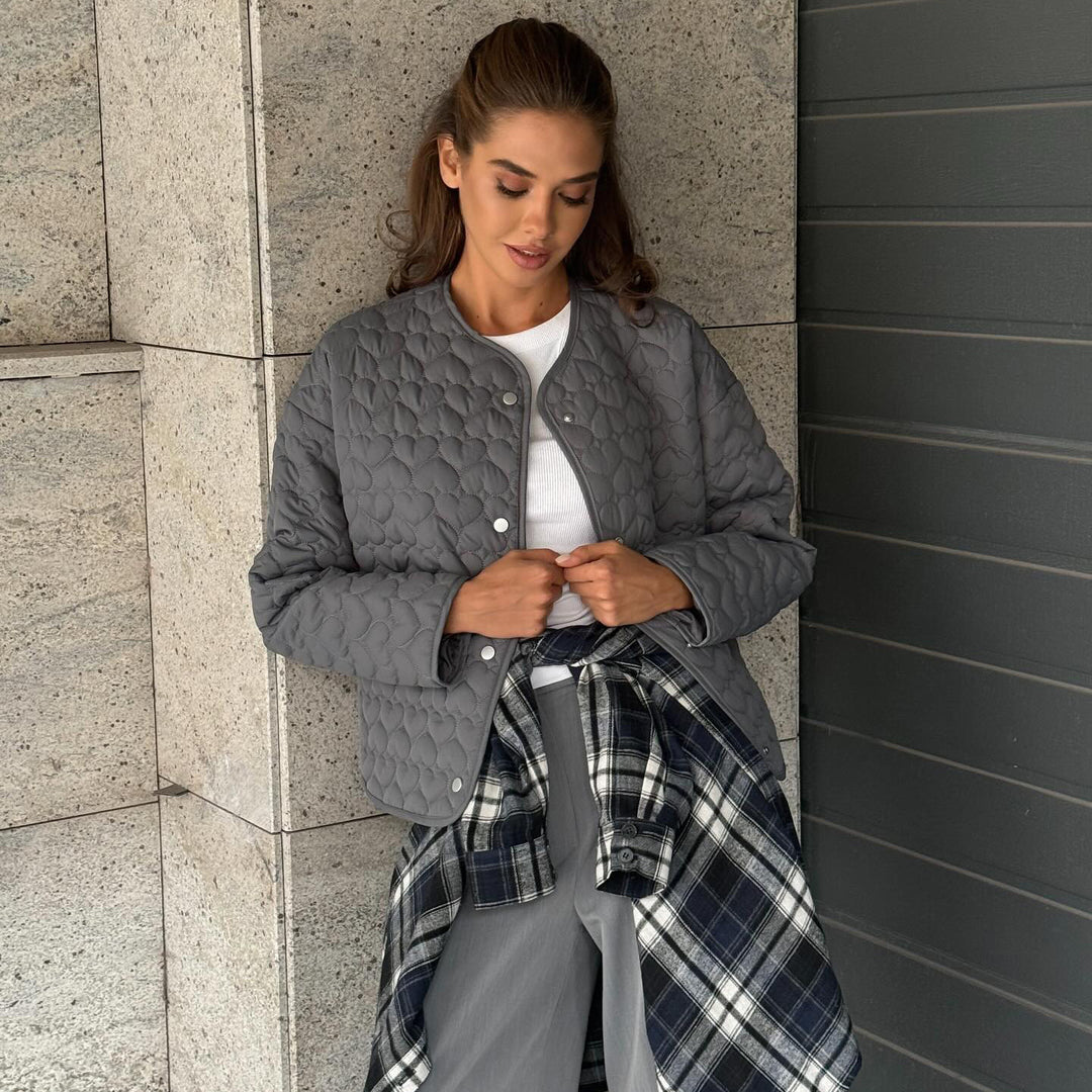 Quilted leisure jacket for women with button closure and modern details Lune London