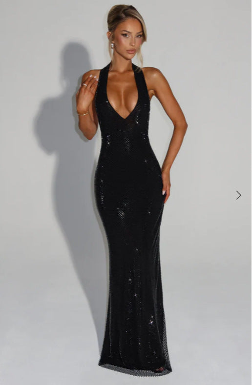 Women's Shimmering Evening Dress with Deep V-Neck and Figure-Hugging Cut