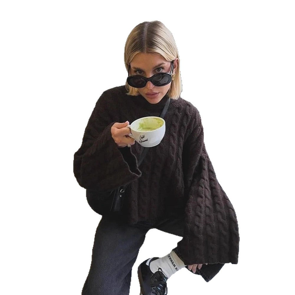 Trendy turtleneck sweater for ladies in textured knitted material Lune London