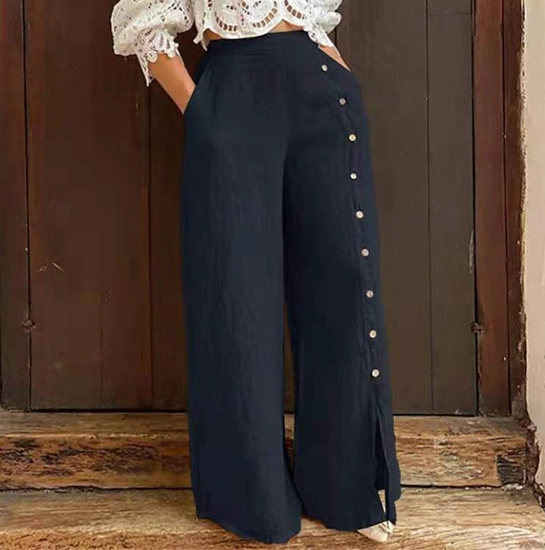 Pantalons larges en coton pour femmes avec détails de bouton sur le côté et ouverture de jambe élégante Chic & Stil
