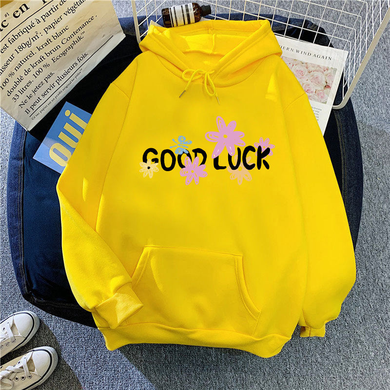 Women's hoodie with cheerful design and printed lettering Chic & Stil