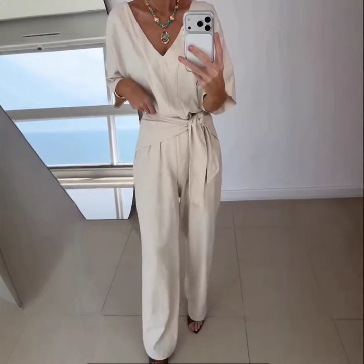 Women Elegant Jumpsuit with Tailored Cut and Wrap Belt Chic & Stil