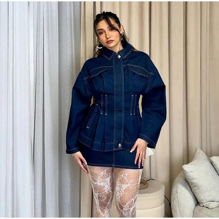 Veste en jean stylée pour femmes avec des manches larges et un design ajusté Chic & Stil