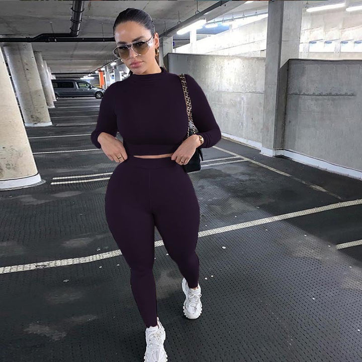 Women's athletic set with fitted cut and high neck Lune London