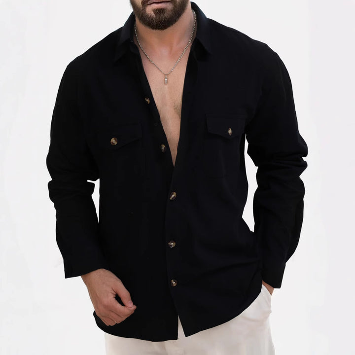 Casual shirt for men with modern buttons and practical chest pockets Lune London