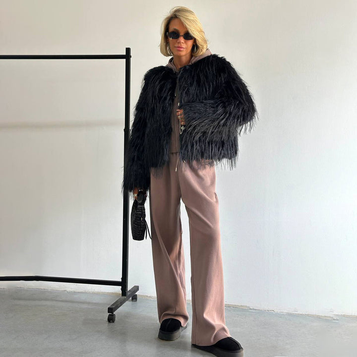 Ladies Faux Fur Jacket with Wide Sleeves and Relaxed Fit Lune London