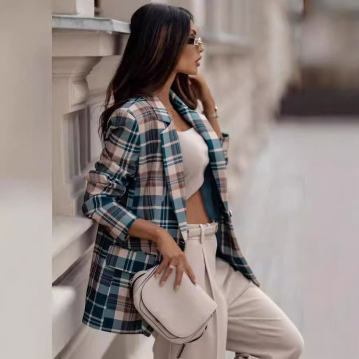 Plaid blazer jacket for women with elegant cut Lune London