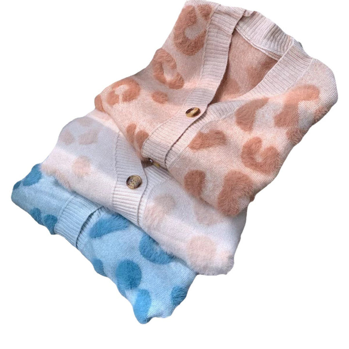 Sweater vest for women in cozy knit with heart shape design and button detail Lune London