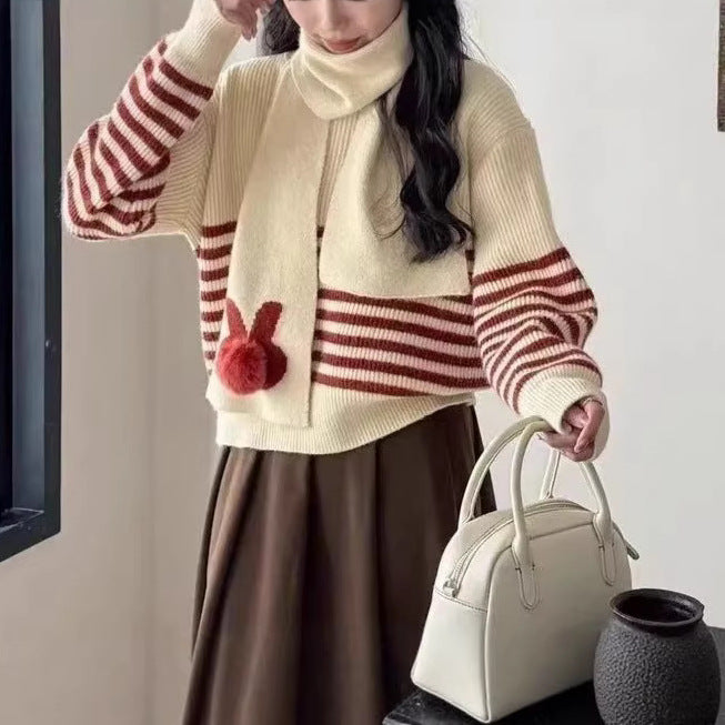 Pull tricoté confortable pour femmes avec col montant et rayures frappantes Chic & Stil