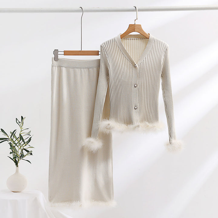 Women’s knitted set with an elegant fur lining Lune London