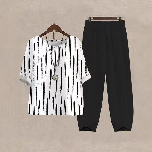 Ensemble de loisirs décontracté pour femmes avec haut rayé créatif et pantalon confortable Chic & Stil