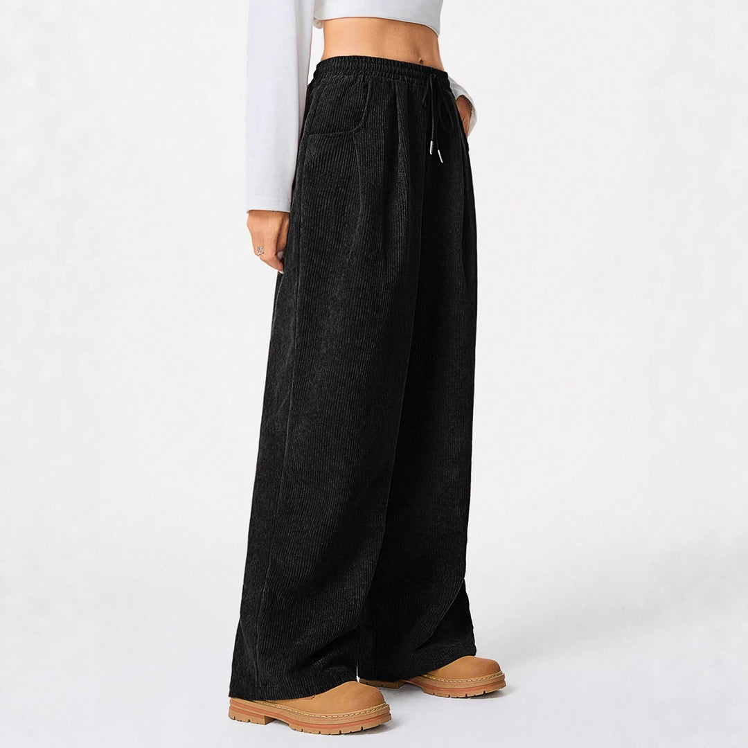 Pantalon large en corduroy à la mode pour femmes avec taille élastique et poches pratiques Chic & Stil