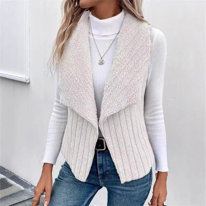 Women's cardigan in cozy material with removable hood Lune London
