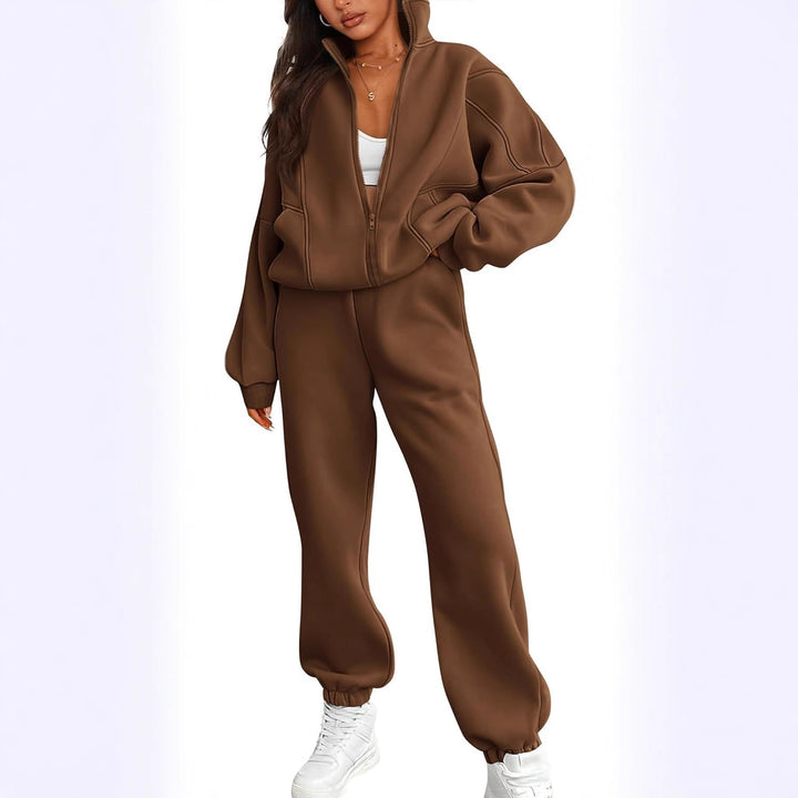 Women's sporty hoodie set with high collar Lune London